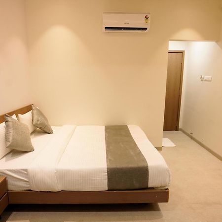A Square Executive Hotel Aurangabad  Eksteriør billede