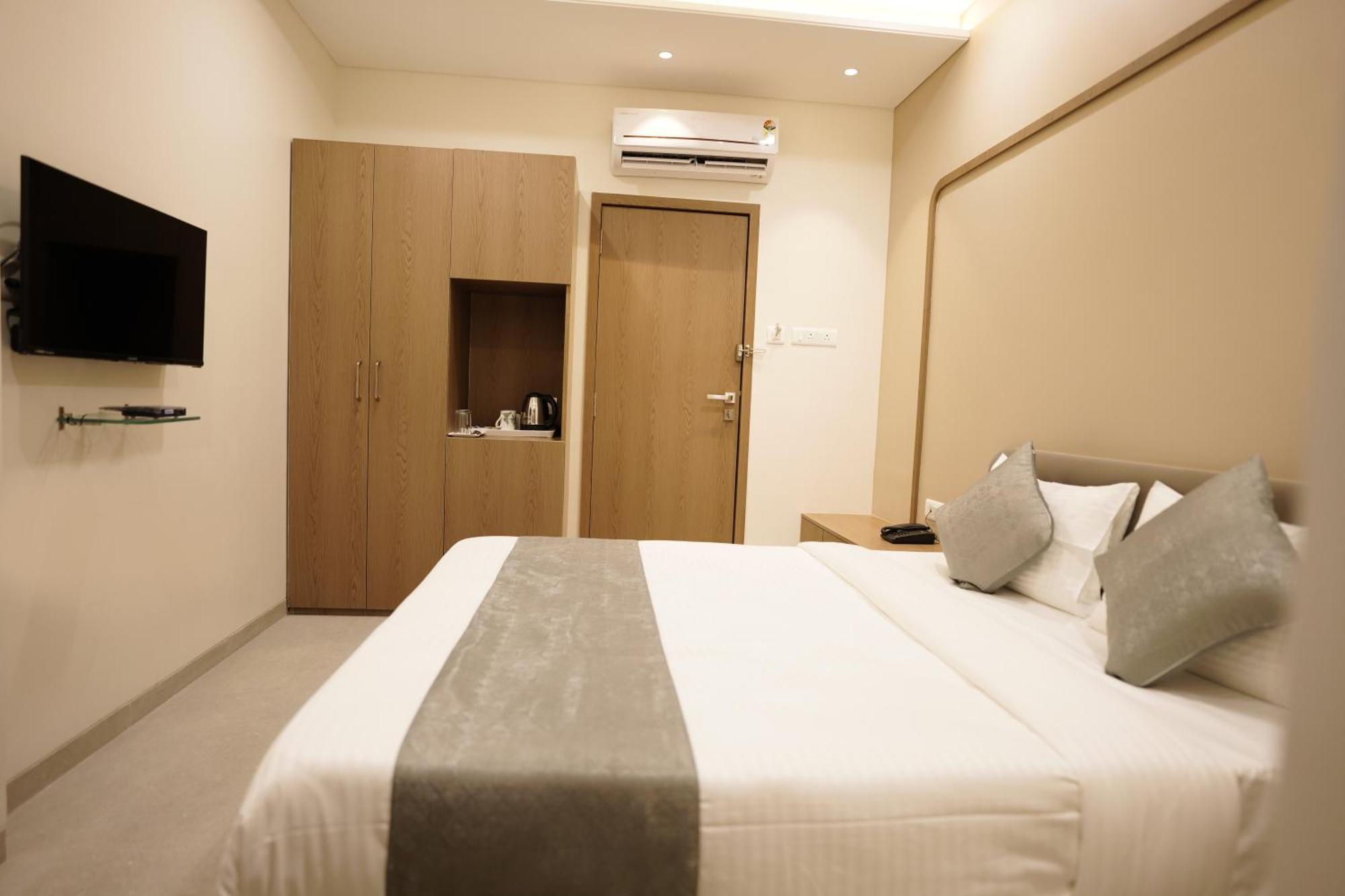 A Square Executive Hotel Aurangabad  Eksteriør billede