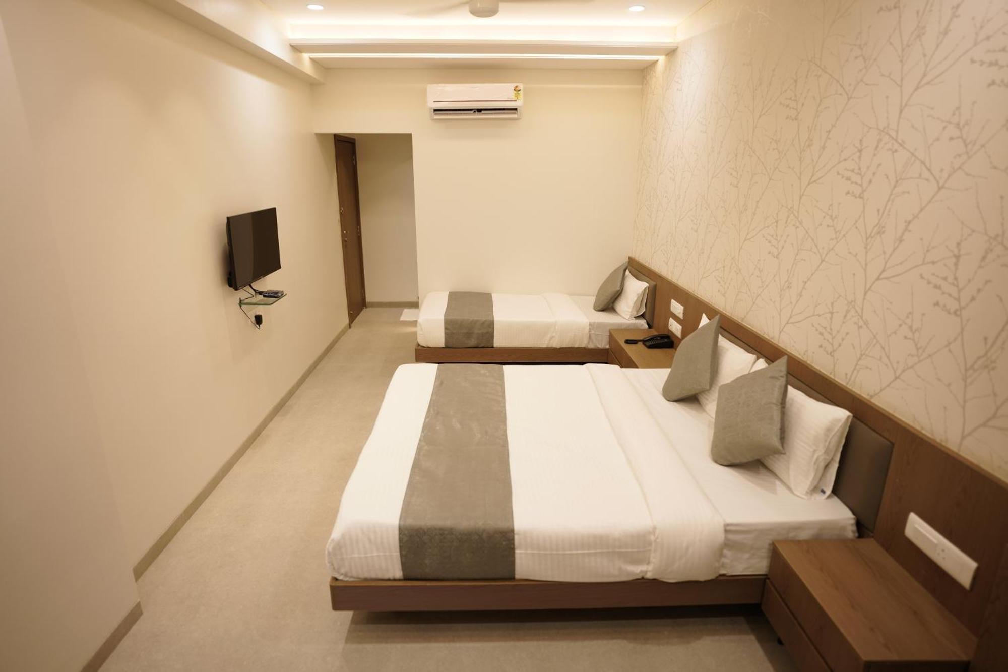 A Square Executive Hotel Aurangabad  Eksteriør billede