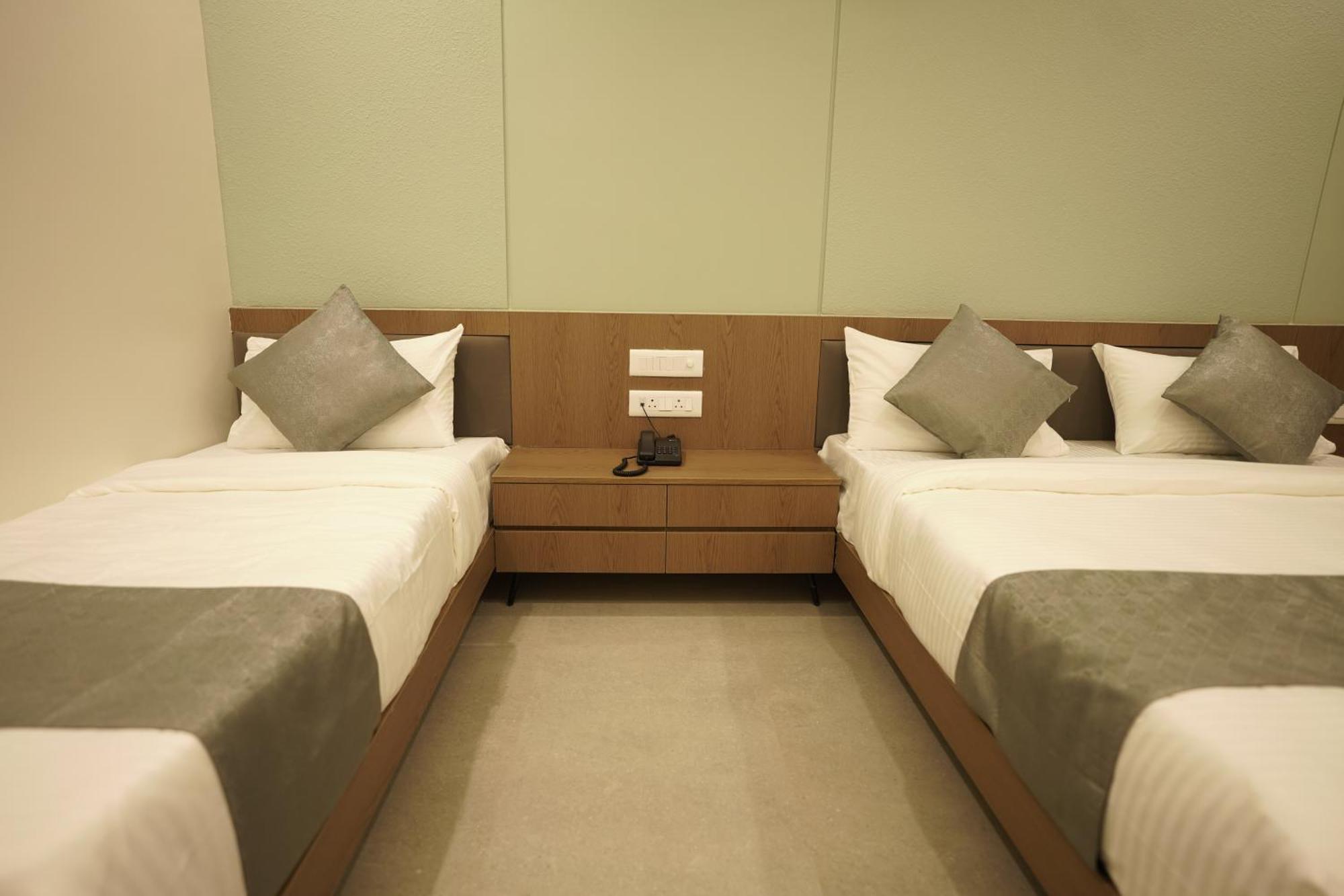 A Square Executive Hotel Aurangabad  Eksteriør billede